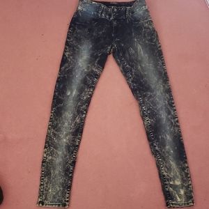 Distressed lovesick hot topic jegging pants jeans
